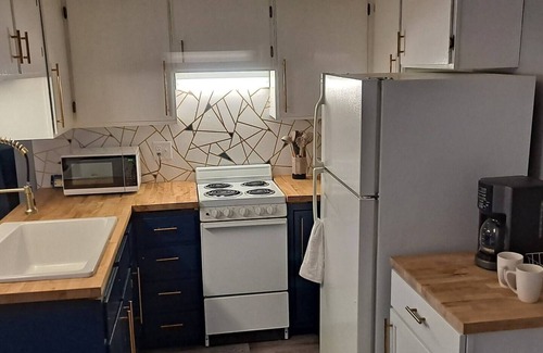 Wausau Apartment | Wausau Corporate Unit-Great for travelers