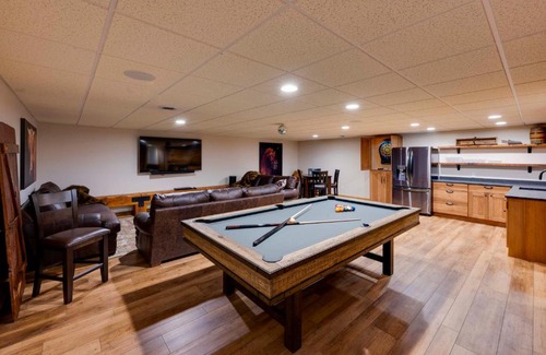 Waverly House | Waverly Vacation Rental with Game Room and Patio!
