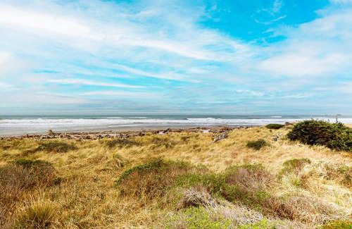 Gold Beach House | Waves & Wonder