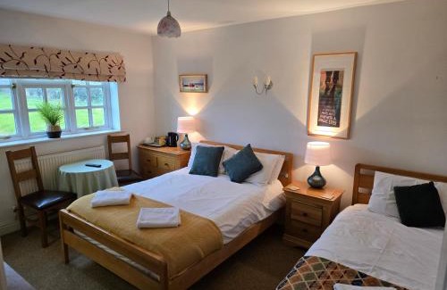 Little Plumstead Bed & Breakfast | Wayside B&B