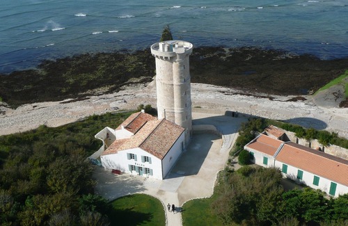 Rivedoux-Plage House | We are waiting for Easter, logt remakes to nine