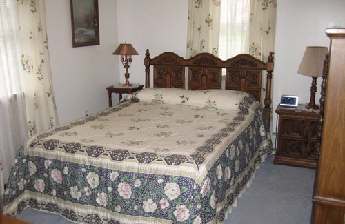 Orwigsburg House | We cater to discriminating business and vacation travelers!