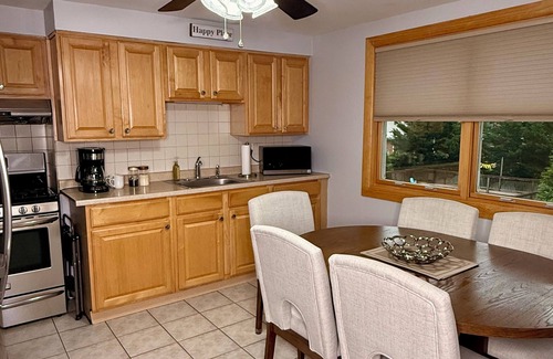 Hackensack Apartment | We have a spacious updated two bedroom apartment. Four person maximum