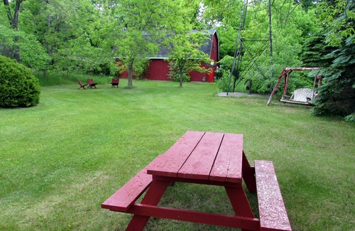 Egg Harbor Cottage | We offer "country-quiet" a short walk from the village center and town dock.