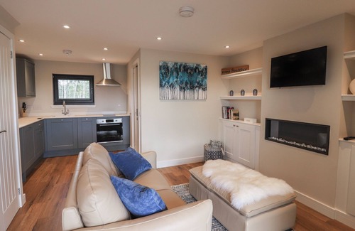 Inverness Cottage | WEE SMITHY, pet friendly, country holiday cottage in Munlochy