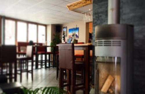 Briedel House | Weincafé Korkenzieher