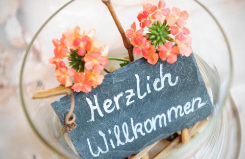 Mehring Bed & Breakfast | Weingut und Gästehaus Josef Reis