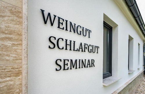 Feuersbrunn Apartment | Weinmanufaktur Nourani