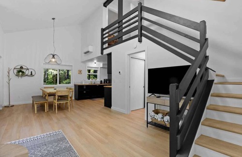 Welches House | Welches Woodland Retreat