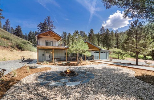 Sedalia House | Welcome! 4 bedroom (6 bed) 3 bath River House
