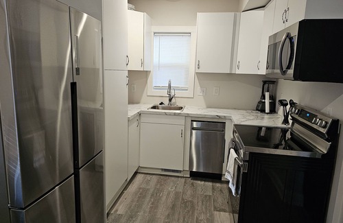 Minneapolis - St. Paul House | Welcome Home Away! Cozy Retreat Centrally located close to lakes and trails.