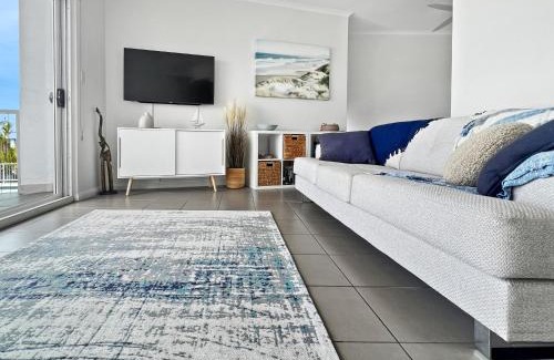 Cullen Bay Apartment | Welcome Homestay Bayside