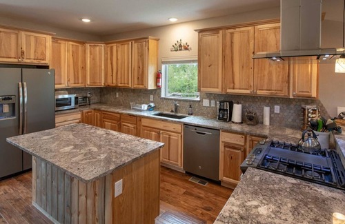 Grand Lake Cabin | Welcome Snowmobilers! 1 Block to Downtown 5BR Sleeps16 Sauna Theater/Game Room