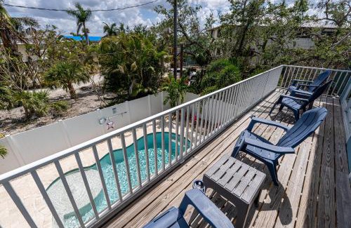 Mid Island House | Welcome to 5545 Palmetto Street All NEW! Just Built! Book It NOW! home