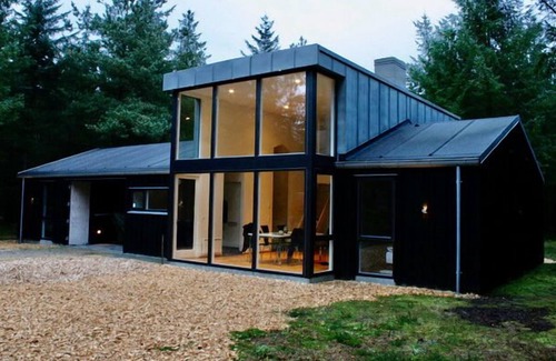 Skals House | Welcome to a nice, large holiday home.