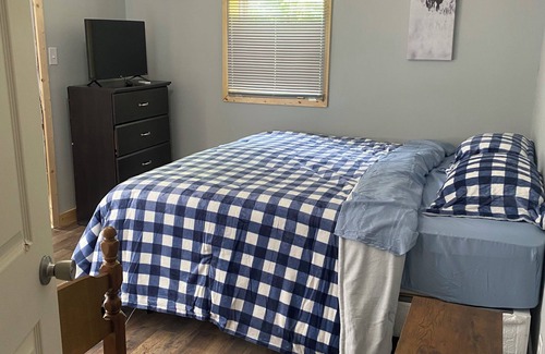 Newtown Cabin | Welcome to Gods country lodging located in the heart of Hatfield and mcoy trails
