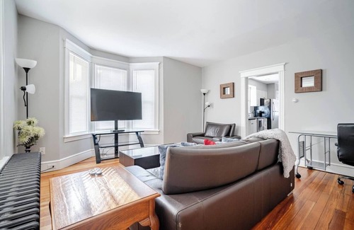 Danbury Apartment | Welcome to Hat City Danbury | A Suburban Retreat Close to It All
