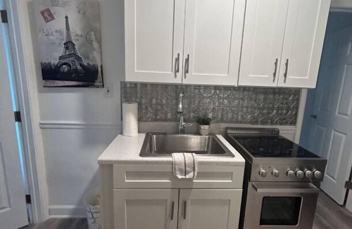 Highland Garden Apartment | Welcome to Hollywood : Where your dreams come true