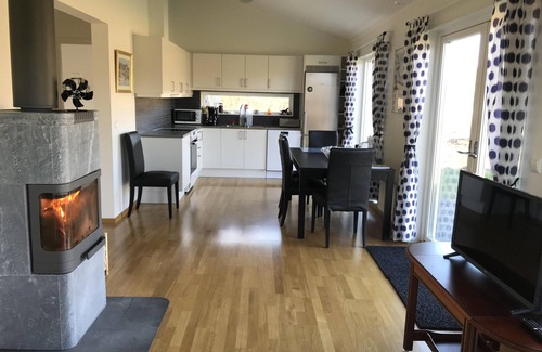 Listarum Cottage | Welcome to Österlen, newly built holiday home near nature and sea. Charging electric cars.