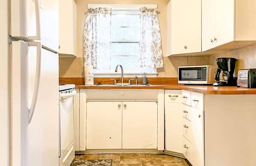 Normal House | Welcome to our Alabama Alcove!