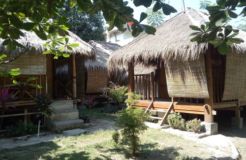 Kuta House | Welcome to Our Bungalows In Kuta Lombok LR 13