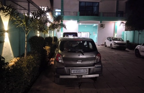 Kakarmatha House | Welcome to our spacious 4 BHK home with a garden, relaxation with frnd & family.