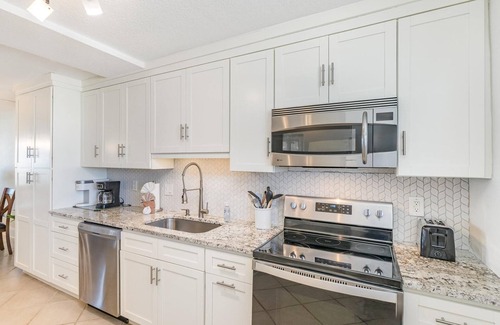 Crescent Beach Condo | Welcome to Paradise. Amazing ocean front view from your own private deck.