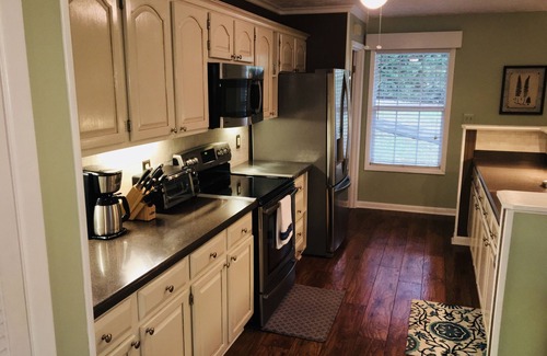 Mount Vernon House | Welcome to relaxing Driftwood Lake Cottage on Ft. Loudon Lake