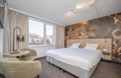 Waalwijk Hotel | Welcome to Serenity: Where Nature & Comfort Collide in Waalwijk