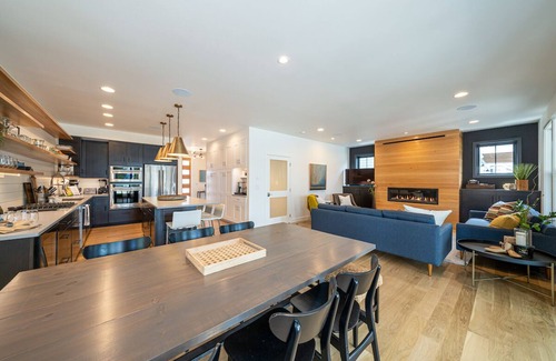 Chelan House | Welcome to Summersalts at The Lookout at Lake Chelan