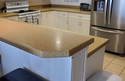 Crisfield Condo | Welcome to the best view in Crisfield! top floor condo!