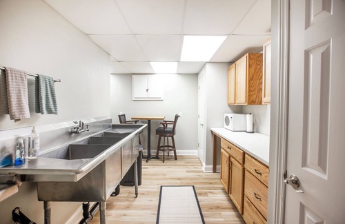 Howard House | Welcome to The Captain and Crew Quarters on Anchor Drive at Apple Valley Lake!