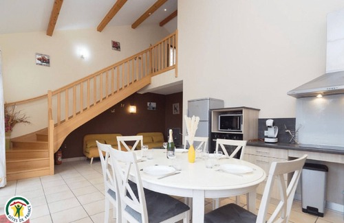 La Cote-Saint-Andre House | Welcome to the" Domaine des étoiles" Enjoy a moment of escape and fun!
