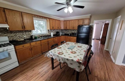 Baddow Cottage | Welcome to the Kozy Kave situated in Fenelon Falls