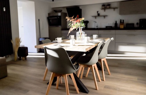 Neuastenberg Apartment | Welcome to the stylish Smart Resorts Haus Saphir vacation apartment in Winterbe