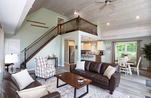 Holcomb Ski Chalet | Welcome to Twin Creeks. A brand-new Chalet with hot tub,WiFi, and AC on 32 acres