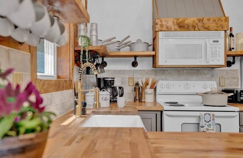Gouldsboro Ski Chalet | Welcome to your A-FRAME FUN-FILLED home in the resort-like Big Bass Lake Community