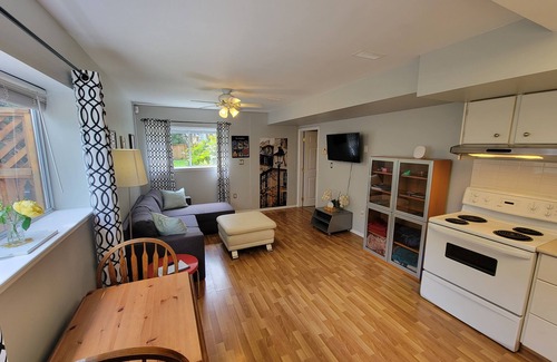 Langford Apartment | Welcome to your home away from home!