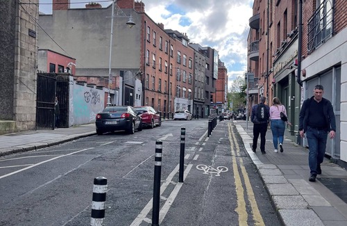 Sutton Cross Apartment | Welcome to your luxurious penthouse retreat in the heart of Temple Bar, Dublin!
