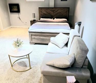 London Apartment | Welcome to your Serene Gateway