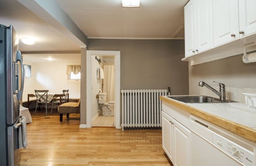 Ocean Grove House | Welcoming 2 BR Haven~ the Porch overlooking Asbury Park