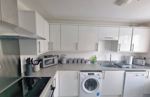 Rugby House | Welcoming 4-bedroom townhome with WiFi and parking in charming Rugby