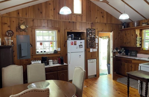 Barryville Cottage | Welcoming cottage with WiFi in charming Barryville