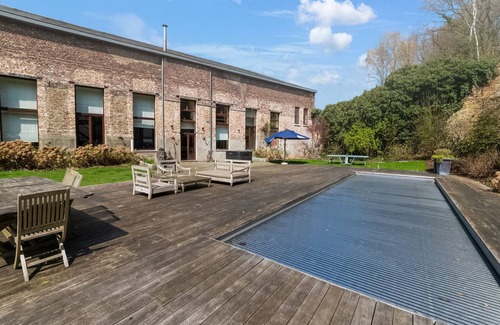Dison House | Welcoming holiday home in Dison with private pool