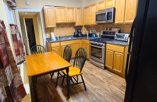 Trenton Apartment | Welcoming home like apartment, safe and quiet neighborhood. Full kitchen setup.