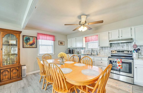 Rutland House | Welcoming Kentucky Home w/Sprawling Views!