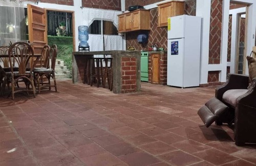 Juayua Cabin | Welcoming lodge with WiFi in Juayua! A special place for your fam and friends.