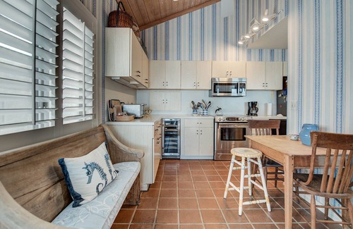 Debordieu Colony Villa | Well-appointed Oceanfront Villa with Elevator, wifi and decorated in a French country style