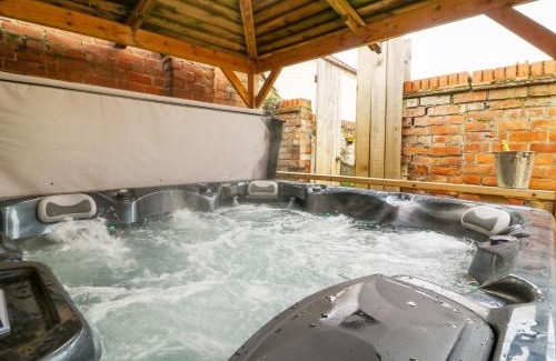 Leven House | Well Cottage