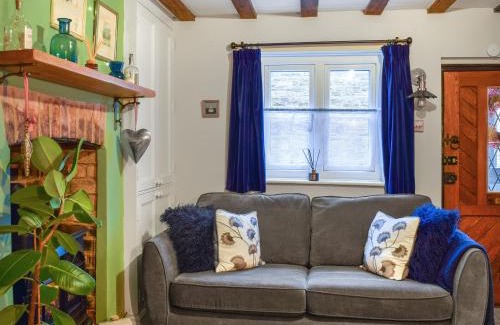 Flecknoe House | Well Cottage